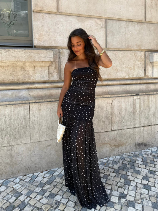 Robe à pois noire