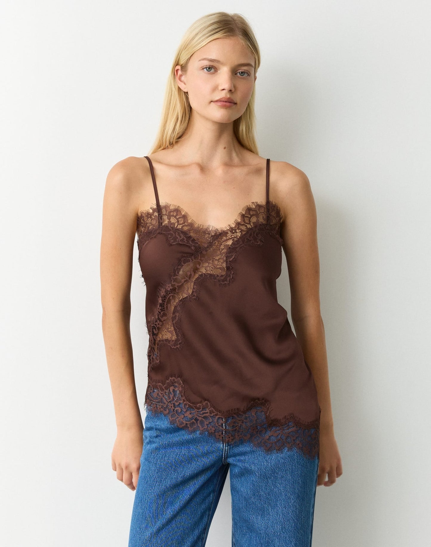 TRIANA - CAMISETA DE TIRANTES ASIMÉTRICA ELEGANTE
