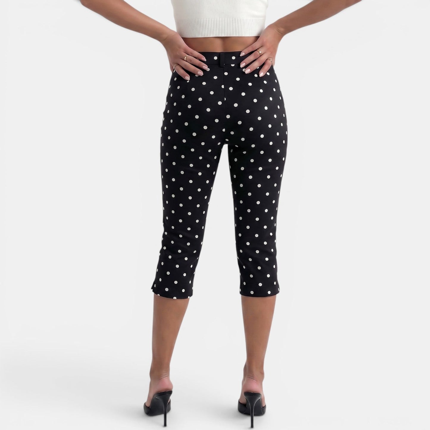 Pantalón Capri Lunares Mujer