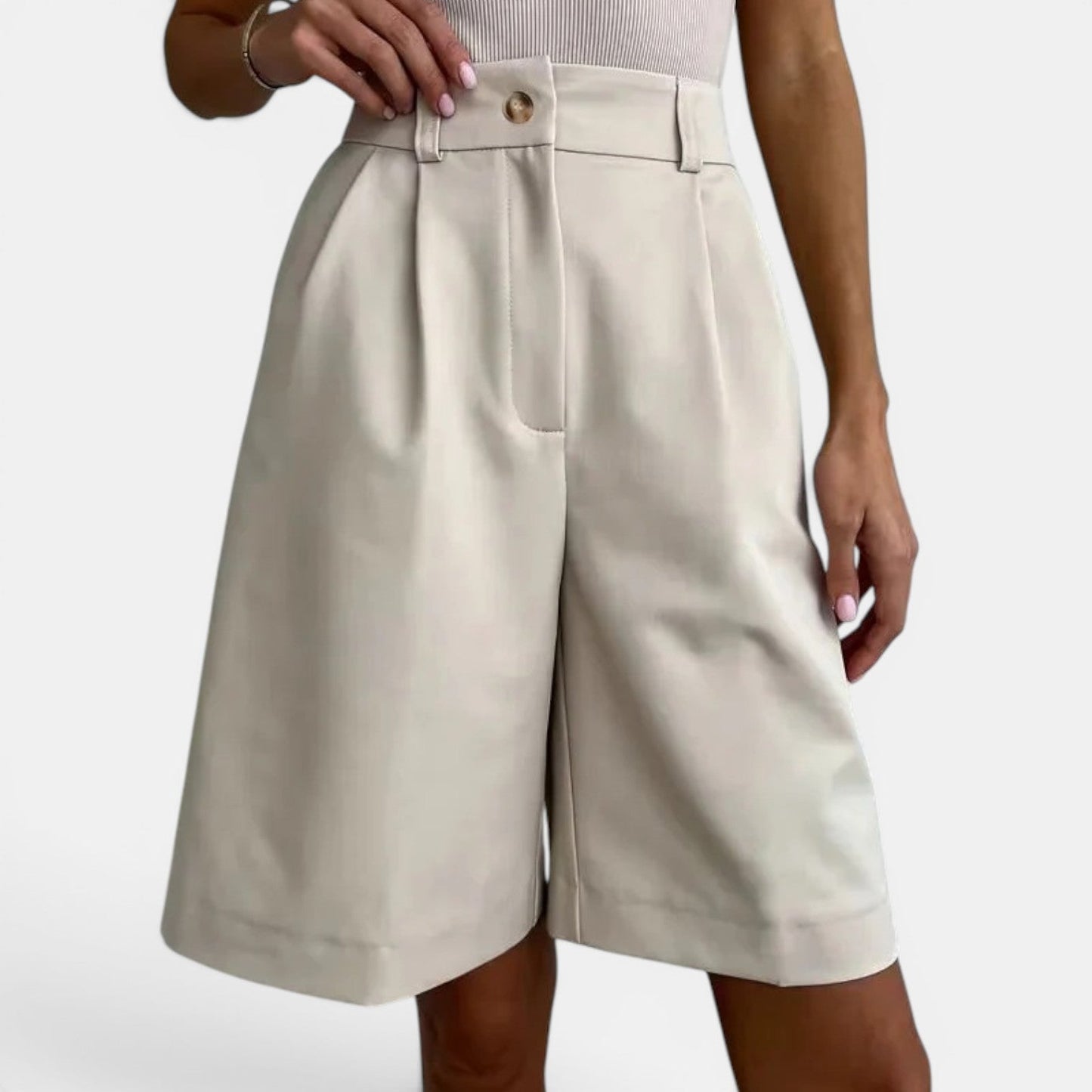 Shorts Mujer Hebilla Dorada